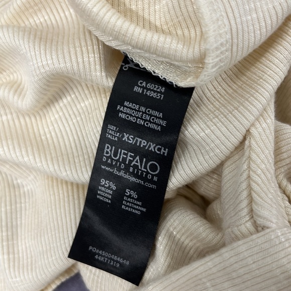 NWT $49 Buffalo Davin Britton Stretchy Long Sleeve Top XS Runs Large - Picture 4 of 6